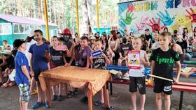 Почему энергетики требуют паспорт при покупке в Детский мир
